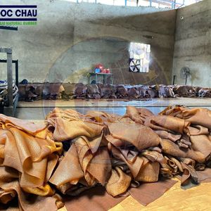 NGOC CHAU Natural Rubber Ribbed Smoked Sheet Foaming Grade Medical & Automotive Applications Binh Thuan Vietnam RSS3 Bale Shape - Product Image 4