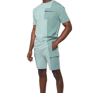 Ensemble deux pièces d'été personnalisé pour homme avec t-shirt à manches courtes en coton uni et short en tissu respirant, parfait pour un usage quotidien - Product Image 2