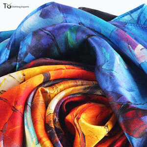 Pañuelo de Seda para Mujer, Estilo 2026, Ligero, Transpirable, con Estampado Personalizado, a Bajo Precio - Product Image 5