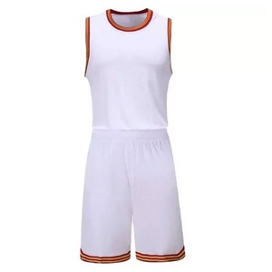 Ensembles d'uniformes de basketball pour hommes en tissu respirant et confortable, taille personnalisée, fabricant professionnel d'uniformes de basketball pour hommes - Product Image 1