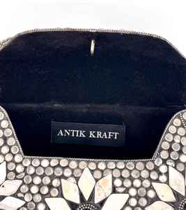 TCE présente : Sac de soirée de luxe artisanal en résine, mosaïque, bois et marbre pour femme – Accessoire quatre saisons pour fêtes et mariages - Product Image 4