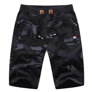 Shorts Bermuda pour Homme à Imprimé Balle de Golf et Logo Avant, Taille Élastique avec Cordon de Serrage, Poches, Tissu Tricoté Respirant 100% Coton - Product Image 1
