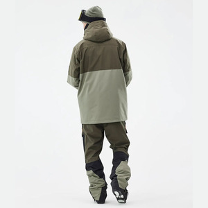 Combinaison de ski imperméable personnalisée de style Montec, deux pièces, pour homme, avec capuche, pour le ski et la neige, idéale pour l'hiver. - Product Image 2