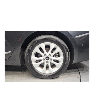 Kia K8 2022, 2.5 Gasolina, 2WD, Caja de Cambios Automática, Norma de Emisiones Euro V, 26,921 km, Volante a la Izquierda - Product Image 5