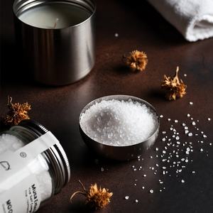 Sal de Baño Natural Blanca de Grano Fino Tallada, Moderna, Renovadora, Mineral, para Terapia de Spa, Relajante, Cristal Puro, Mezcla para el Cuidado del Bienestar - Product Image 1