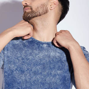 เสื้อยืดพรีเมียมทรงแอซิดวอชสำหรับผู้ชาย สไตล์โมเดิร์นสตรีท ผ้าระบายอากาศได้ดี สวมใส่สบาย เหมาะสำหรับชุดลำลองประจำวัน - Product Image 5