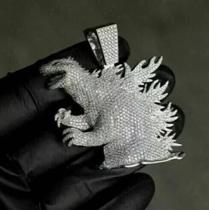 Colgante HipHop Godzilla con Moissanita de Corte Redondo, Totalmente Cubierto de Piedras, Colgante de Plata 925, Kalung Dinosaurio Monstruo para Hombre - Product Image 5