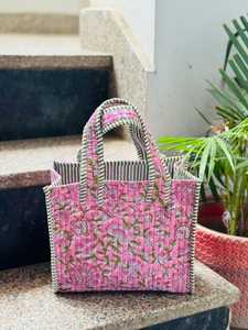 Bolso Tote Acolchado Floral con Asas Verdes a Rayas y Cierre de Cremallera para Mujer, Ideal para Viajes Diarios y Compras en Todas las Estaciones - Product Image 2