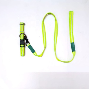 Collier de chien de luxe en nylon de style moderne élégant de haute qualité laisse en cuir meilleur prix collier pour animaux de compagnie à impression hautement réfléchissante - Product Image 2