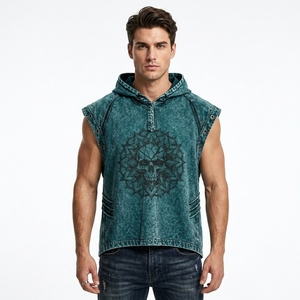 Débardeur à capuche personnalisé pour homme, style streetwear décontracté, imprimé graphique gothique, effet vieilli, pour l'été et les activités de plein air - Product Image 1