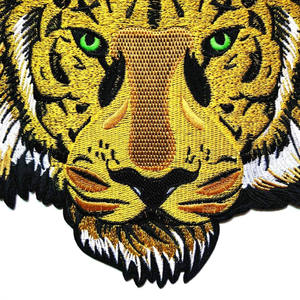 Parches Bordados de PVC Termoadhesivos con Diseños Personalizados de Tigre, León y Lobo, con Formas de Estrella y Flor, Hechos a Mano por MEHMOOD APPARELS - Product Image 6