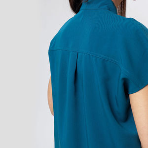 Tenues médicales uniformes à col montant, manches courtes, 100 % coton sergé, logo personnalisé, costumes pour femmes, usage hospitalier, haute qualité - Product Image 3