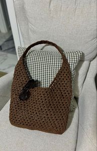 Sac fourre-tout tissé à la main, style bohème marron, utilisation en extérieur, forme rectangulaire, 100% artisanal pour toutes les saisons - Product Image 6