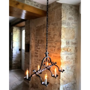 โคมไฟระย้าเหล็กพร้อมเทียนห้าดวงสำหรับตกแต่งบ้าน - Product Image 3