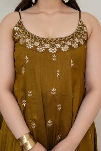 Elegante Traje Anarkali para Mujer, Conjunto de Vestido Bordado sin Mangas, Ropa para Bodas y Fiestas Pakistaníes - Product Image 3