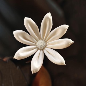 Premium White Dahlia Sola Wood Flowers Sustainable Craft Handmade 8-8.5cm Sesbania Plant <b>Stick</b> Home Fragrance VADEE SOLA WOOD - Product Image 2