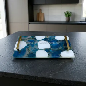 Plateau de service rectangulaire en verre, motif marbré bleu et blanc, design moderne fait main, assiette décorative pour la table à manger - Product Image 1