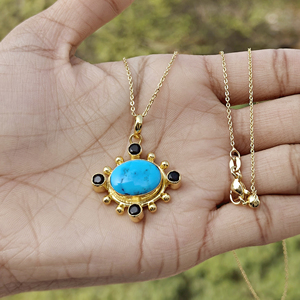 Collier audacieux hypoallergénique en turquoise bleue et quartz noir CZ, pendentif statement en pierres naturelles, bijoux pour femme, idéal pour les soirées - Product Image 5