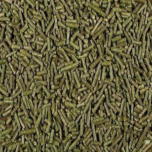 Granulés d'alfalfa de qualité supérieure pour chevaux et bovins, offrant une source pratique de fibres pour l'alimentation régulière des animaux - Product Image 6