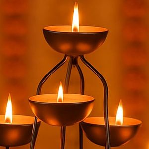 Candélabre avec 9 supports de bougies résistants à la chaleur pour les activités religieuses - Product Image 3