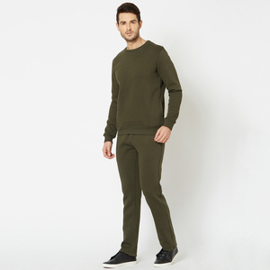 Ensemble de survêtement en polaire confortable pour hommes, fabrication en gros, personnalisation de marque, fabricant de survêtements pour hommes, survêtement décontracté tendance pour hommes, vente en gros - Product Image 4