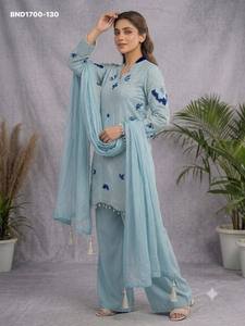 Ensemble de costume-palazzo à manches longues en organza doux et élégant, orné de broderies multi-fils, de découpes, de perles et d'une bordure fantaisie – Vente en gros - Product Image 4