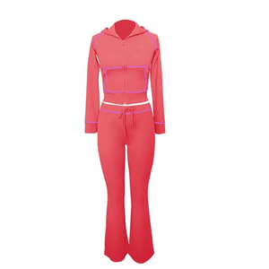 Survêtement pour femmes fabriqué au Pakistan, sur mesure, en matériau respirant, prix raisonnable, coupe ajustée - Product Image 4