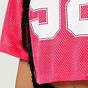 เสื้อฟุตบอลครอปสำหรับผู้หญิงน้ำหนักเบา เนื้อผ้านุ่มสบาย ชุดกีฬาทันสมัยสำหรับออกกำลังกายและวิ่ง - Product Image 4