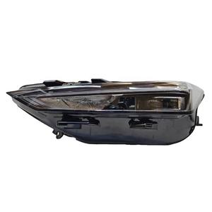 อะไหล่รถยนต์ หลอดไฟหน้ารถยนต์ LED สามสี หลอดไฟ LED สำหรับรถยนต์ 55W ไฟหน้าทรงสี่เหลี่ยม สำหรับรถยนต์ Changan UNI-V ปี 2020-2022 - Product Image 5