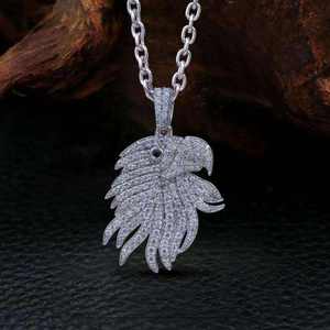 Collier pendentif aigle plaqué argent avec micro-incrustation de cristaux, bijoux de mode hip-hop, charme unisexe - Product Image 1