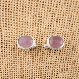 Boutons de manchette Niharika Gems en pierre œil-de-chat violette de forme ovale, magnifiques pierres précieuses, sertis dans de l'argent sterling 925 plaqué, bijoux unisexes. - Product Image 1