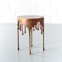 Table basse extensible moderne en métal unique avec plateau en marbre, motifs artistiques, couleurs audacieuses, finition dorée, meubles de salon, hôtel