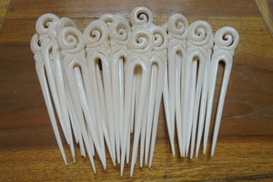 Bâtonnet à cheveux classique en os blanc |   Épingle durable sculptée à la main - Product Image 4