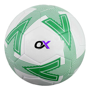 Ballons de football Oxva Industries taille 5 en PVC cousus à la machine de haute qualité pour l'entraînement et l'utilisation en extérieur - Product Image 5