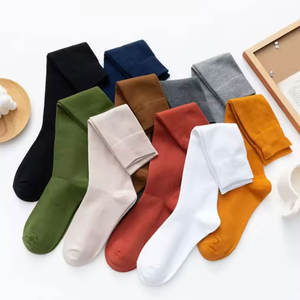 Chaussettes décontractées pour tous les jours, tissu en coton doux de haute qualité, légères, séchage rapide, respirantes, unisexe, adaptées à un usage quotidien, au travail et en voyage - Product Image 1
