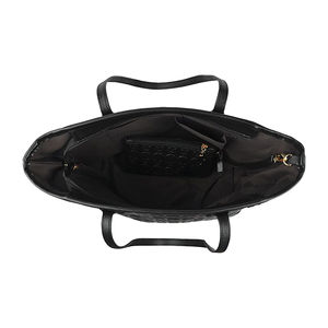 Sacs fourre-tout en cuir véritable pour femmes, de la dernière collection, imperméables, de qualité supérieure, pour les voyages en plein air et les cadeaux - Product Image 4