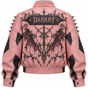 Chaqueta de Cuero Rosa para Mujer con Estampado Gráfico de Demonio con Cuernos, Tachuelas, Cuello Alto, Dobladillo Elástico, Estilo Bomber, Fabricante Personalizado - Product Image 2