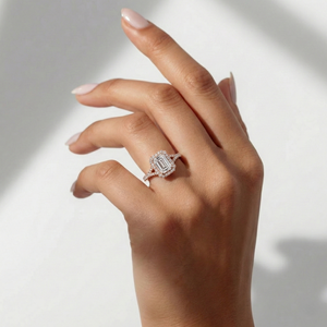 Anillo de Diamante Cultivado en Laboratorio con Corte Esmeralda de 1.38 Quilates, Oro de 14K/10K, Estilo Único, Ligero, Anillo de Compromiso para Mujer, Joyería al por Mayor - Product Image 1