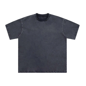 เสื้อยืดสตรีทแวร์ทรงโอเวอร์ไซส์ผ้าคอตตอนหนาน้ำหนักมาก สไตล์วินเทจฟอกสี พร้อมโลโก้ด้านหน้าและดีไซน์ทรงบ็อกซี่สำหรับผู้ชาย - Product Image 1