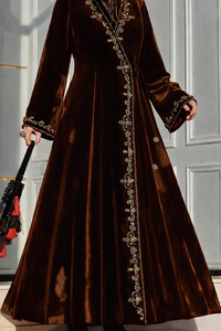 Turbante de Lujo Bordado para Mujer, Adornado a Mano con Cuentas, Largo hasta el Suelo, Ajuste Holgado, Estilo Tradicional para Fiestas, Materiales Reciclados, Protección Solar - Product Image 3