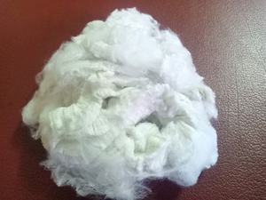 Fibra cortada de poliéster reciclada de grado GRS Vikohasan 1.4D SD Hilo perforado con aguja seca sólida blanca para uso en hormigón para hilado - Product Image 4