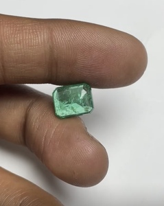 พลอยมรกตธรรมชาติทรงแปดเหลี่ยมคุณภาพพรีเมียม แกะสลักด้วยมือ สำหรับงานออกแบบเครื่องประดับ - Product Image 5