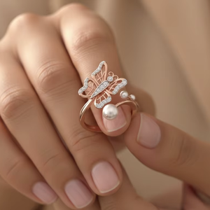 Elegante Anillo Abierto de Mariposa con Diamantes en Oro Rosa para Aniversario y Fiesta de Bodas - Product Image 3