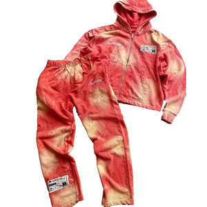 Ensemble streetwear tendance : sweat à capuche en coton délavé et vieilli, pantalon baggy oversize, broderie, impression en relief et strass - Product Image 1