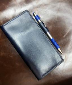 Estuche de Cuero Genuino de Lujo para Chequera, con Logotipo Personalizado, Fabricante de Estuches para Chequeras Duplicadas, Modelo LCR-0141 - Product Image 1