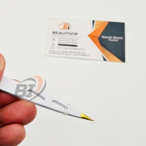 Pinzas para Cejas de Acero Inoxidable con Punta Puntiaguda, Ligeras, para un Acabado Preciso, Reutilizables, con Logotipo Personalizado - Product Image 3