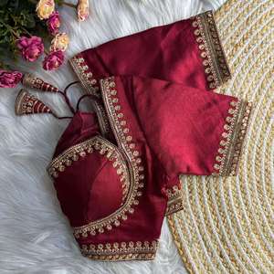 Blusa de seda italiana suave, completamente cosida y lista para usar, con diseño de lentejuelas Zari y bordado con hilo. - Product Image 6