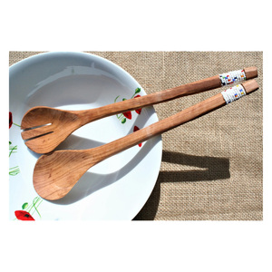 Ensemble élégant de cuillère et fourchette à salade en bois – Collection de couverts de qualité supérieure pour un service raffiné - Product Image 2