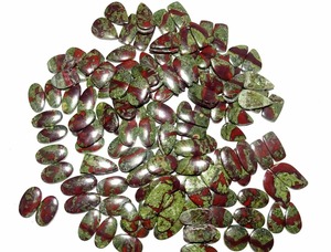 Piedra en Bruto de Jaspe Sangre de Dragón de Alta Calidad para Coleccionistas, Exhibición de Minerales y Trabajo Energético, Disponible al Mejor Precio del Mercado - Product Image 1