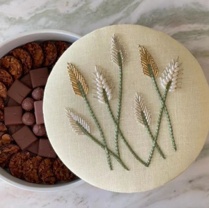 Boîte à dessert personnalisée faite à la main avec motif floral, doublure en lin, broderie de paillettes, logo personnalisé, cadeaux de mariage, cadeaux festifs, bonbons du Ramadan, gâteau - Product Image 2